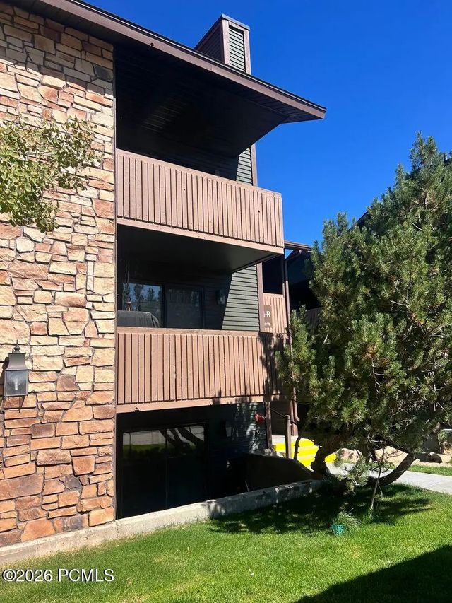 6915 N 2200 Apt 6n, Park City