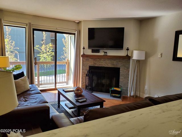1530 Empire Avenue 200, Park City