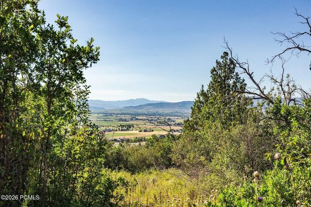 Lot 73 E Kamas Lot 73, Kamas