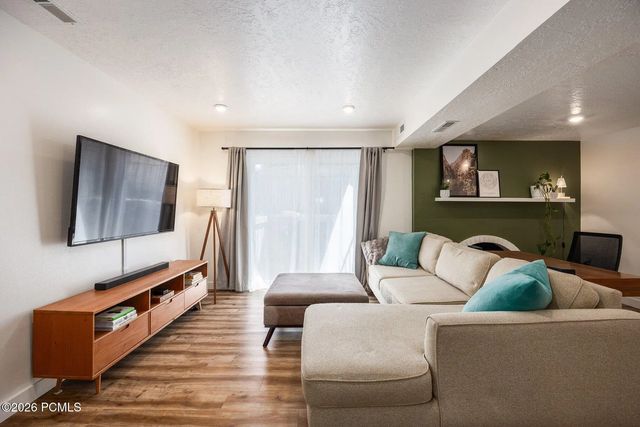 4878 S Highland Circle Apt 2, Holladay