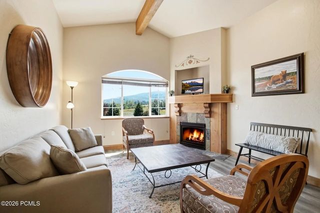 840 W Bigler Lane 301, Midway