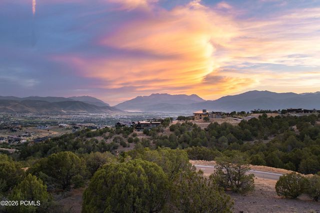 2737 E La Sal Peak Drive 602, Heber City