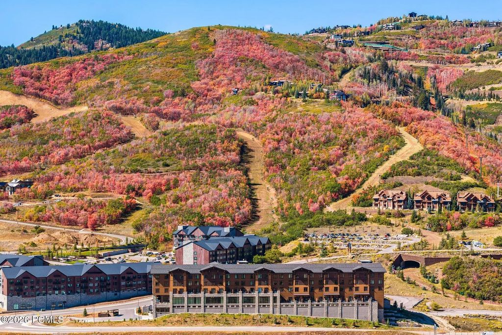 2303 Deer Hollow Road 2212, Park City