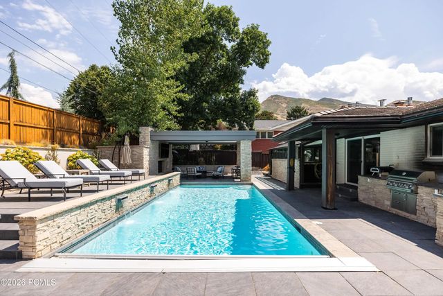 2607 E Nottingham Way, Salt Lake City