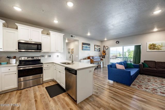 1128 S 820 7201, Heber City