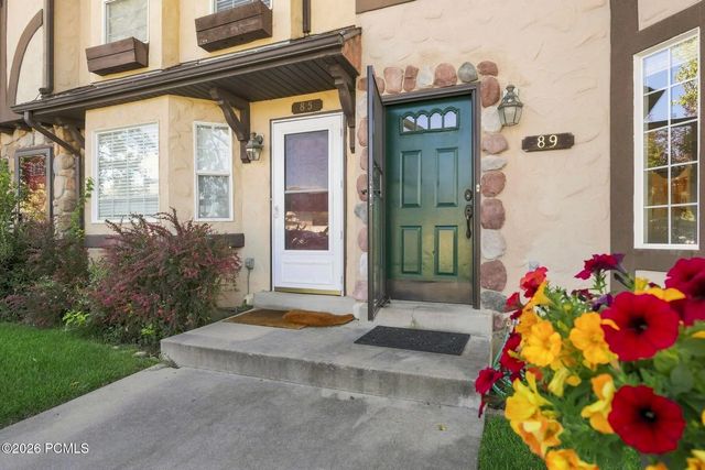 89 W Hamlet Circle, Midway