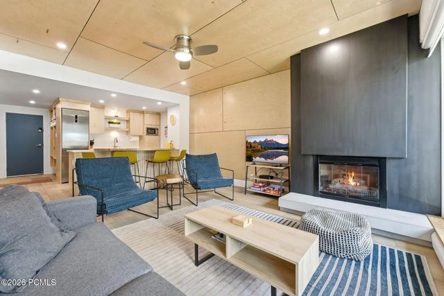 1482 Empire Avenue 200, Park City