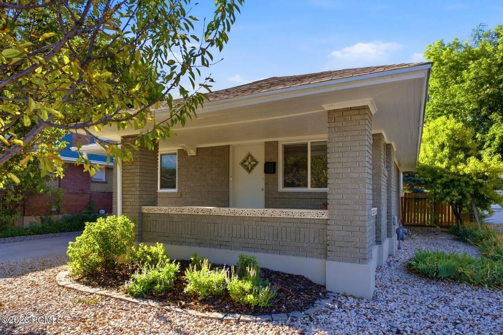 162 E Commonwealth Avenue, Salt Lake City