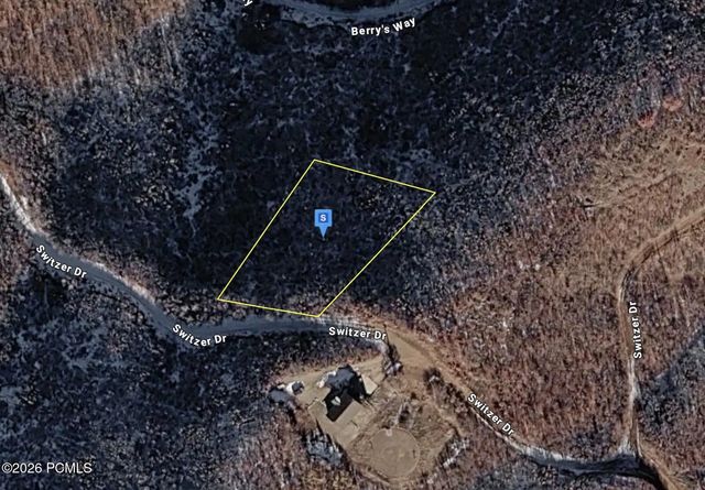 1390 Switzer Drive, Midway