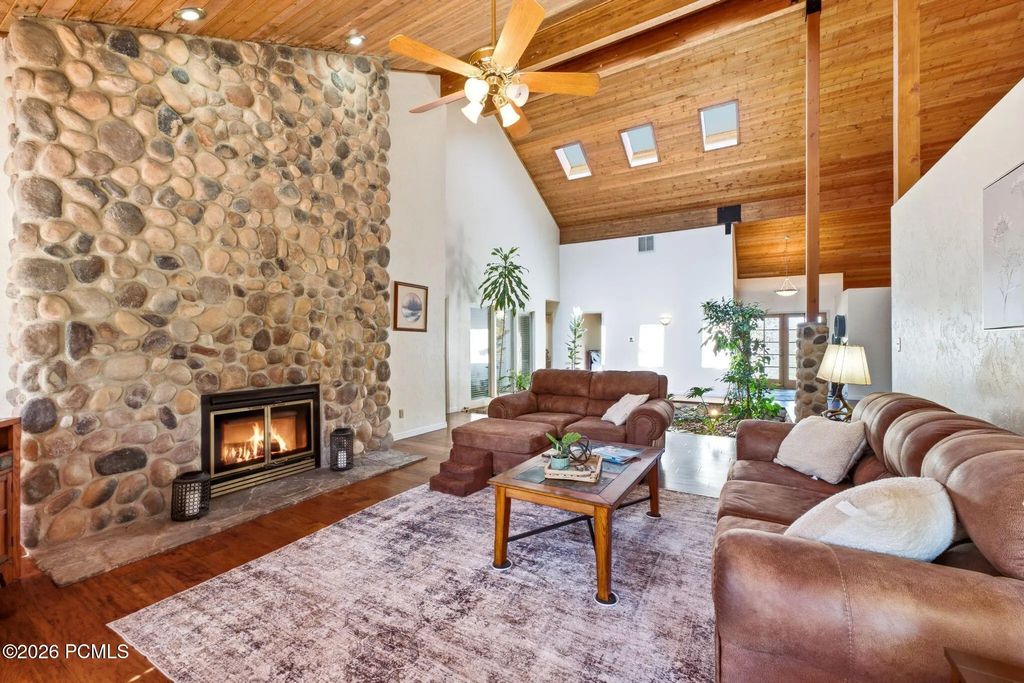2970 Spring Hill, Coalville