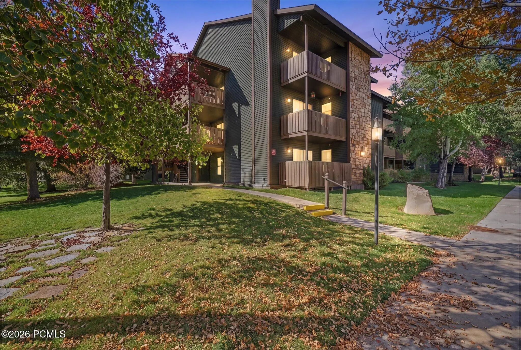 Photo of Listing #12604454
