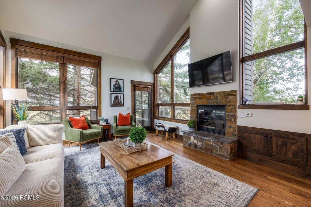 2140 W Commanche Trail 33, Park City