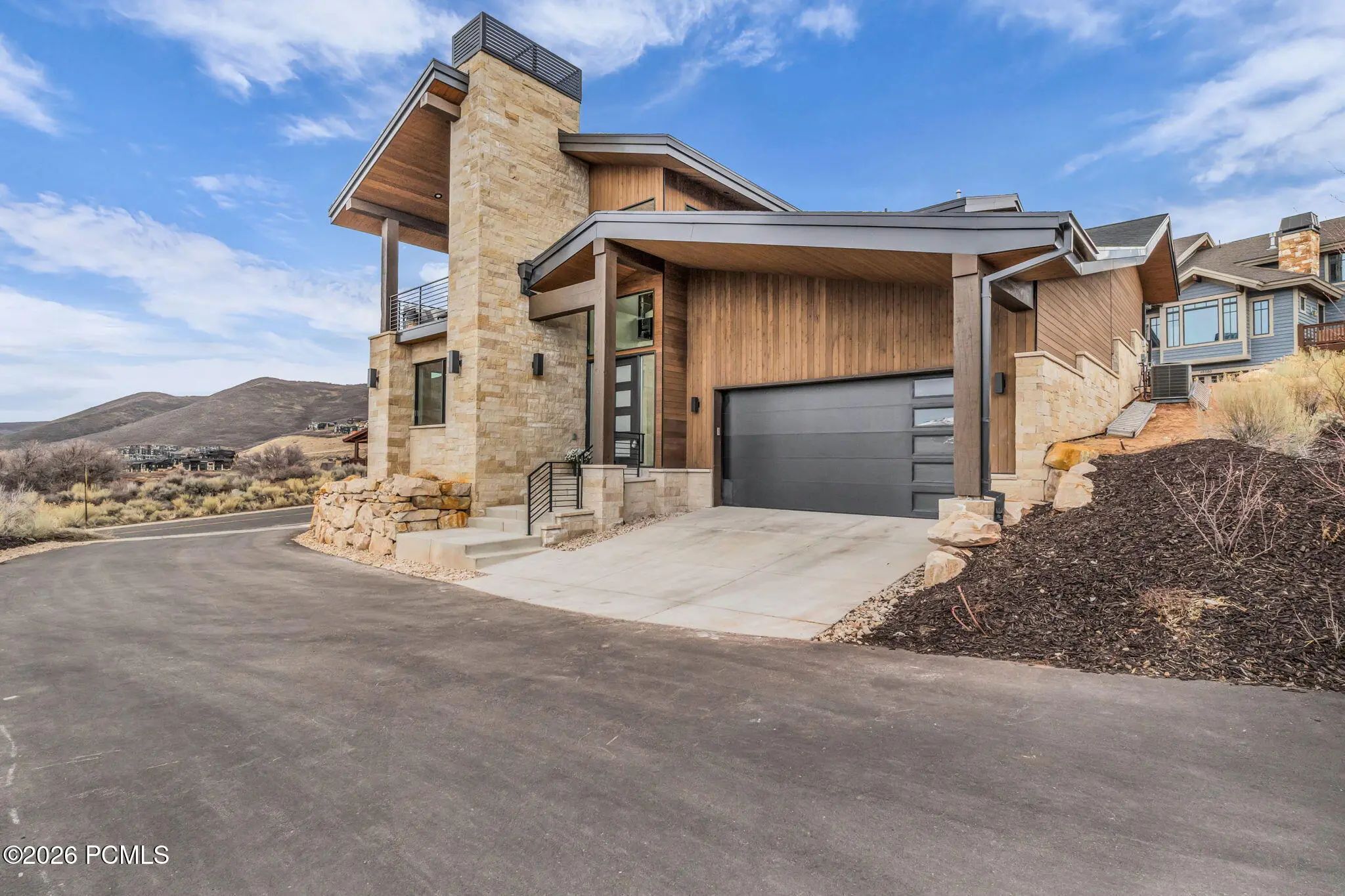 Photo of Listing #12604376