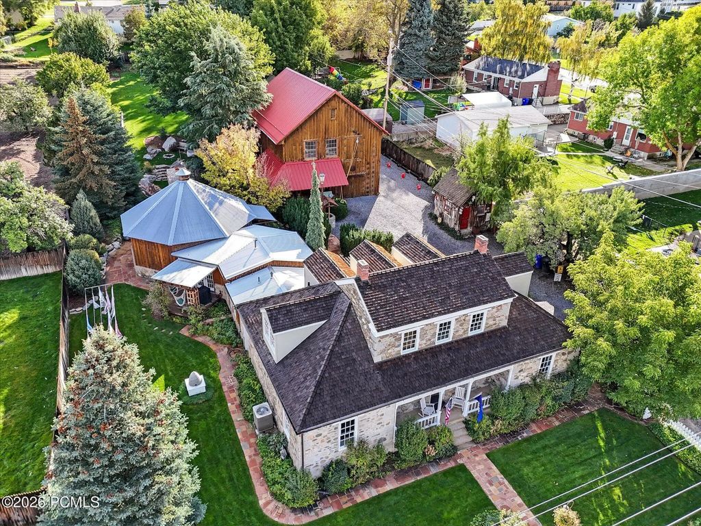 252 N 400 East, Centerville