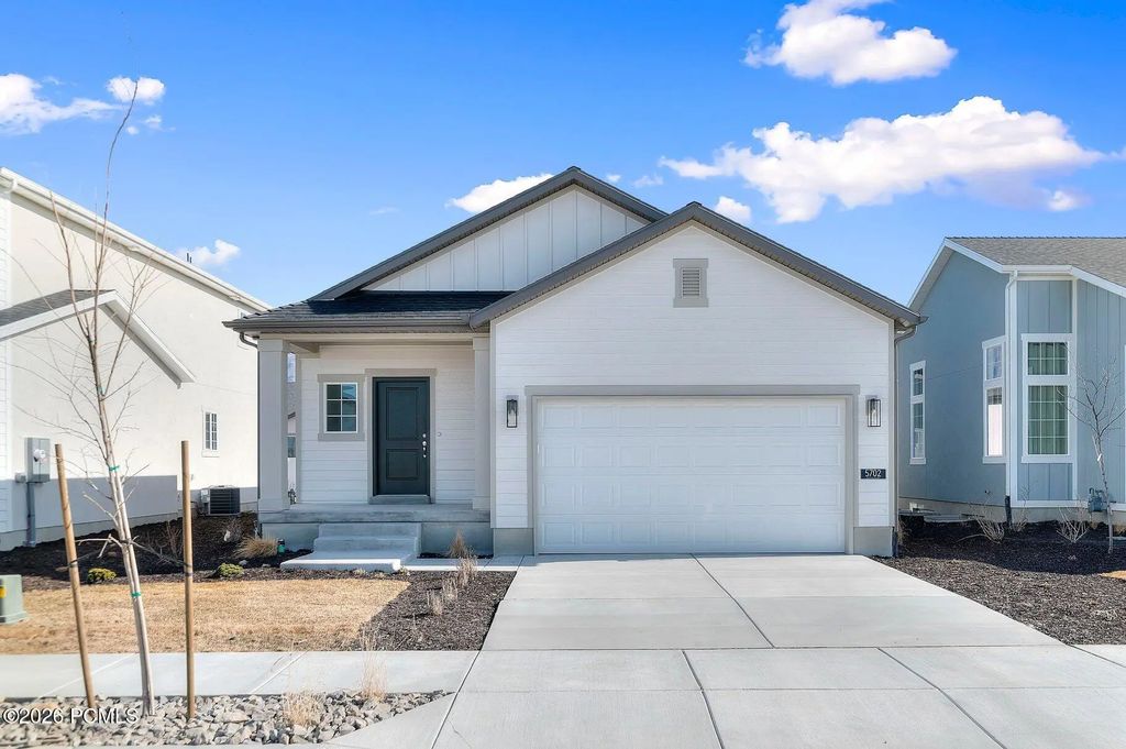 813 Pinyon Crest Road, Coalville