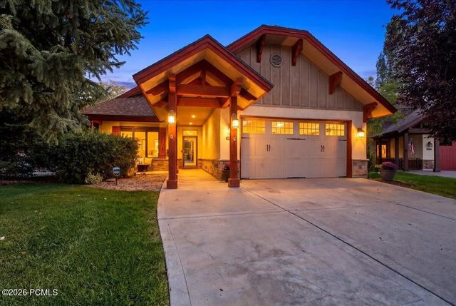 1310 N Montreux Court, Midway