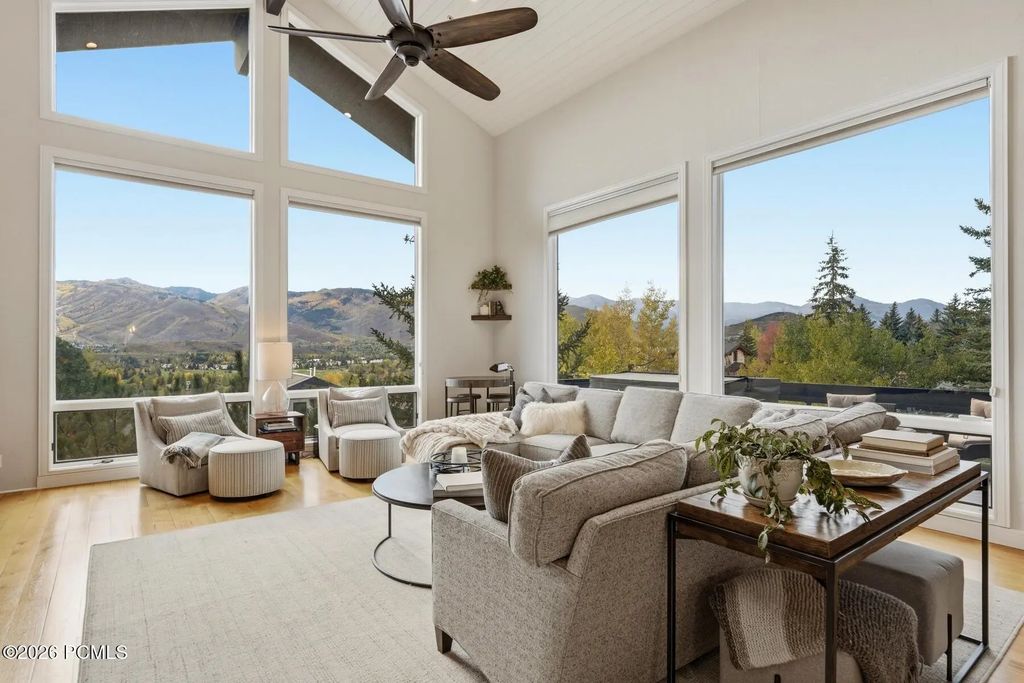 2534 N Larkspur Drive, Park City