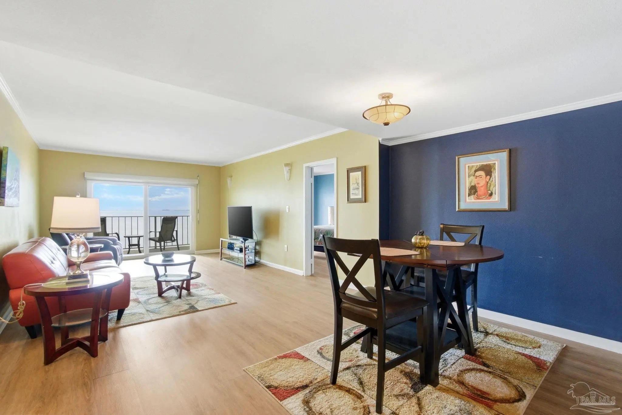 Photo of Listing #676271