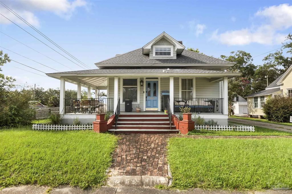 823 E Jackson St, Pensacola