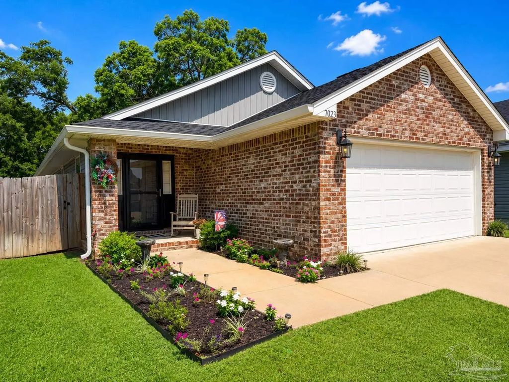7023 Sonny Dr, Pensacola