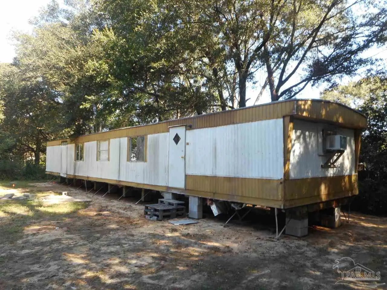 Photo of Listing #676699