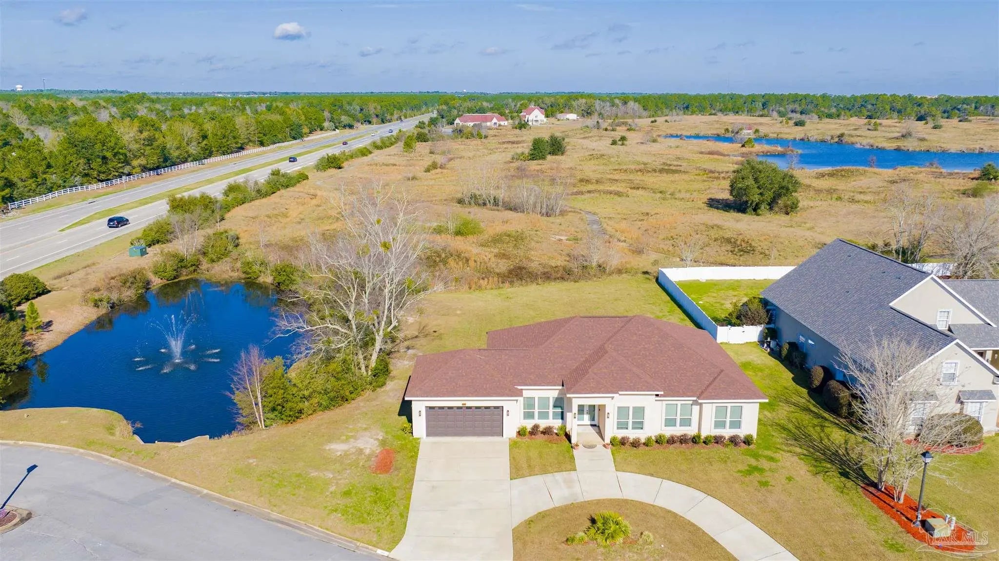 Photo of Listing #675705