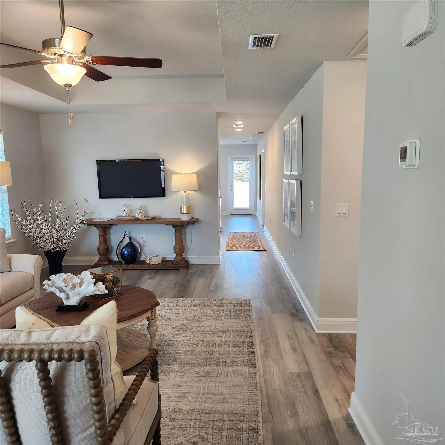 Photo of Listing #679356