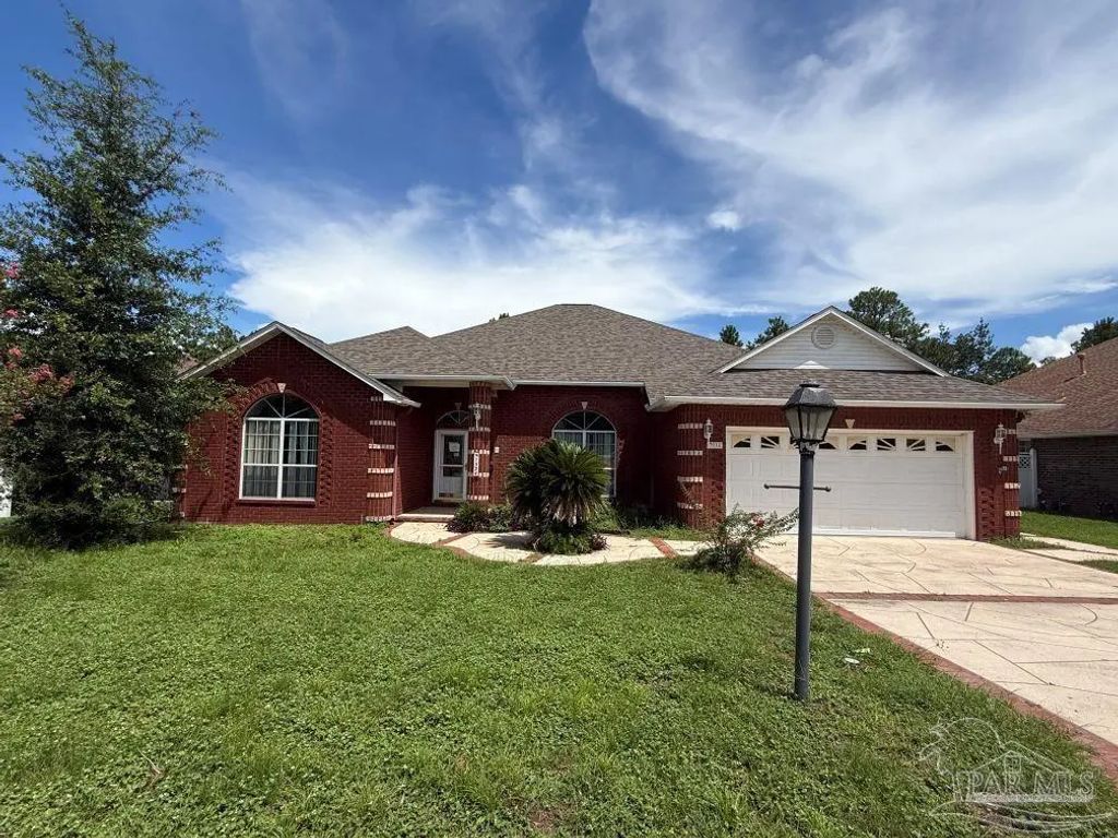7934 Castle Pointe Way, Pensacola
