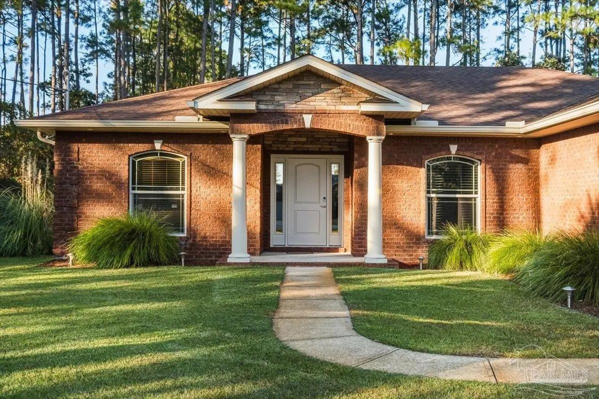 Photo of Listing #673901