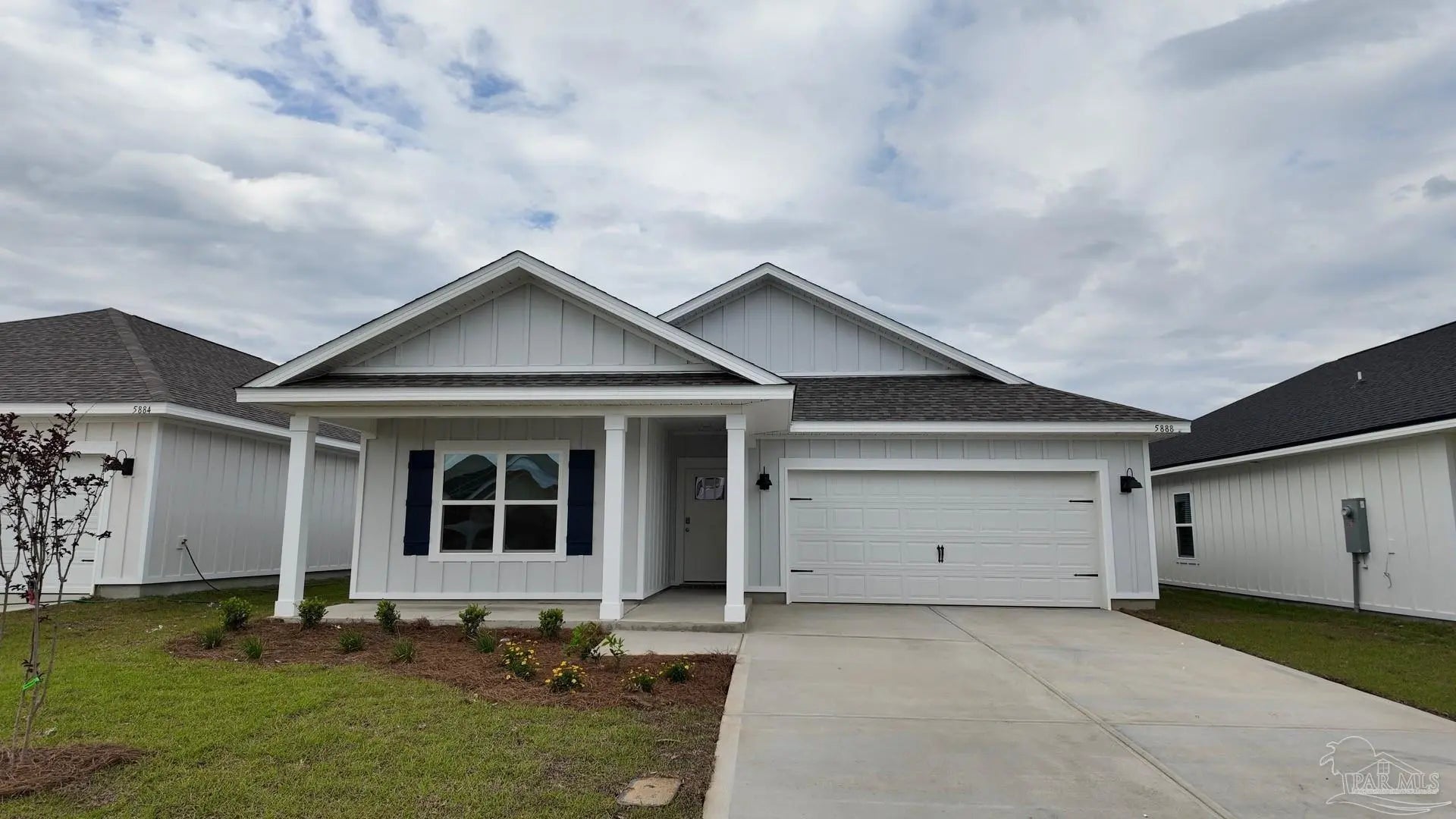 Photo of Listing #677106