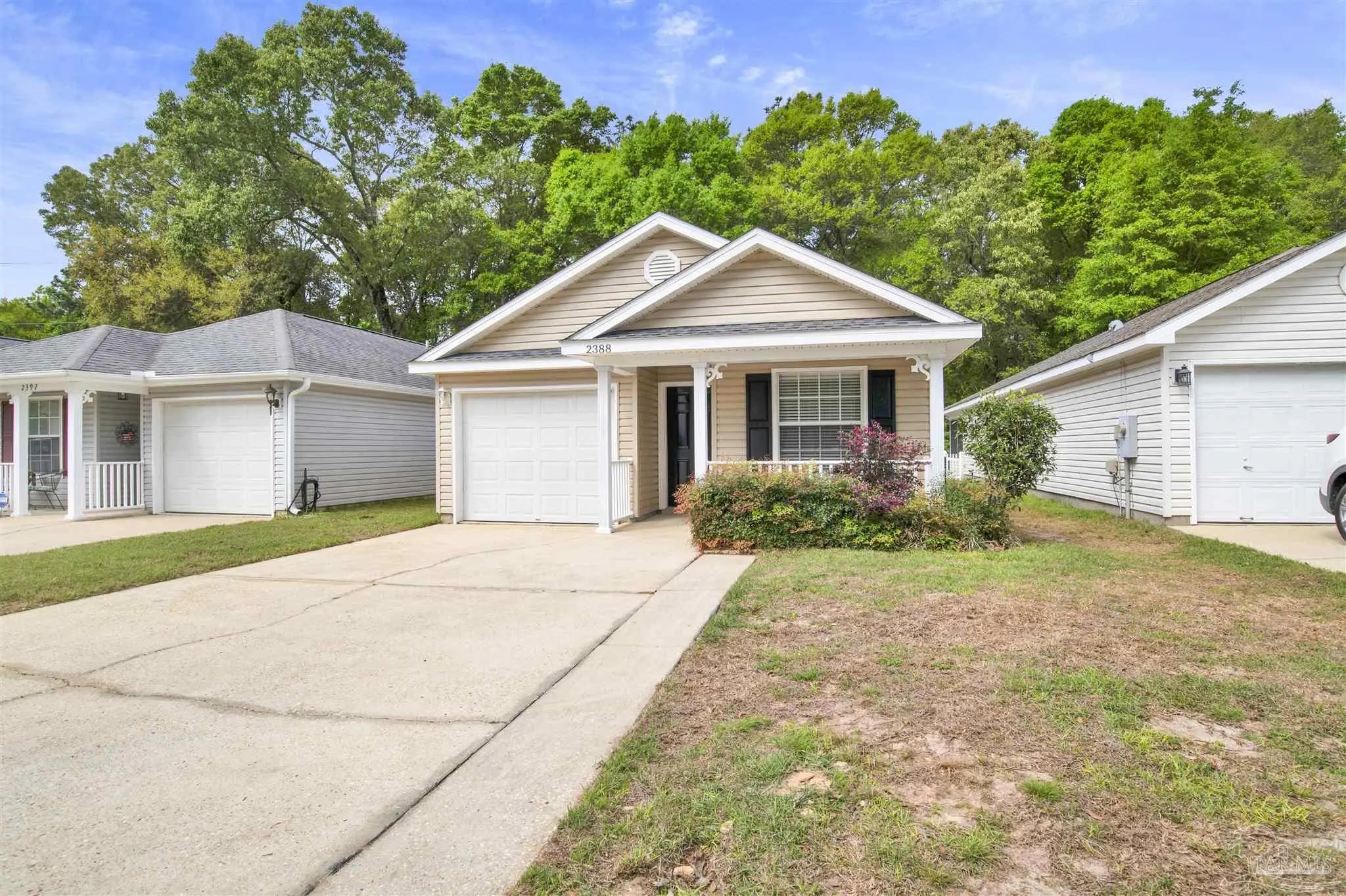 Photo of Listing #680275