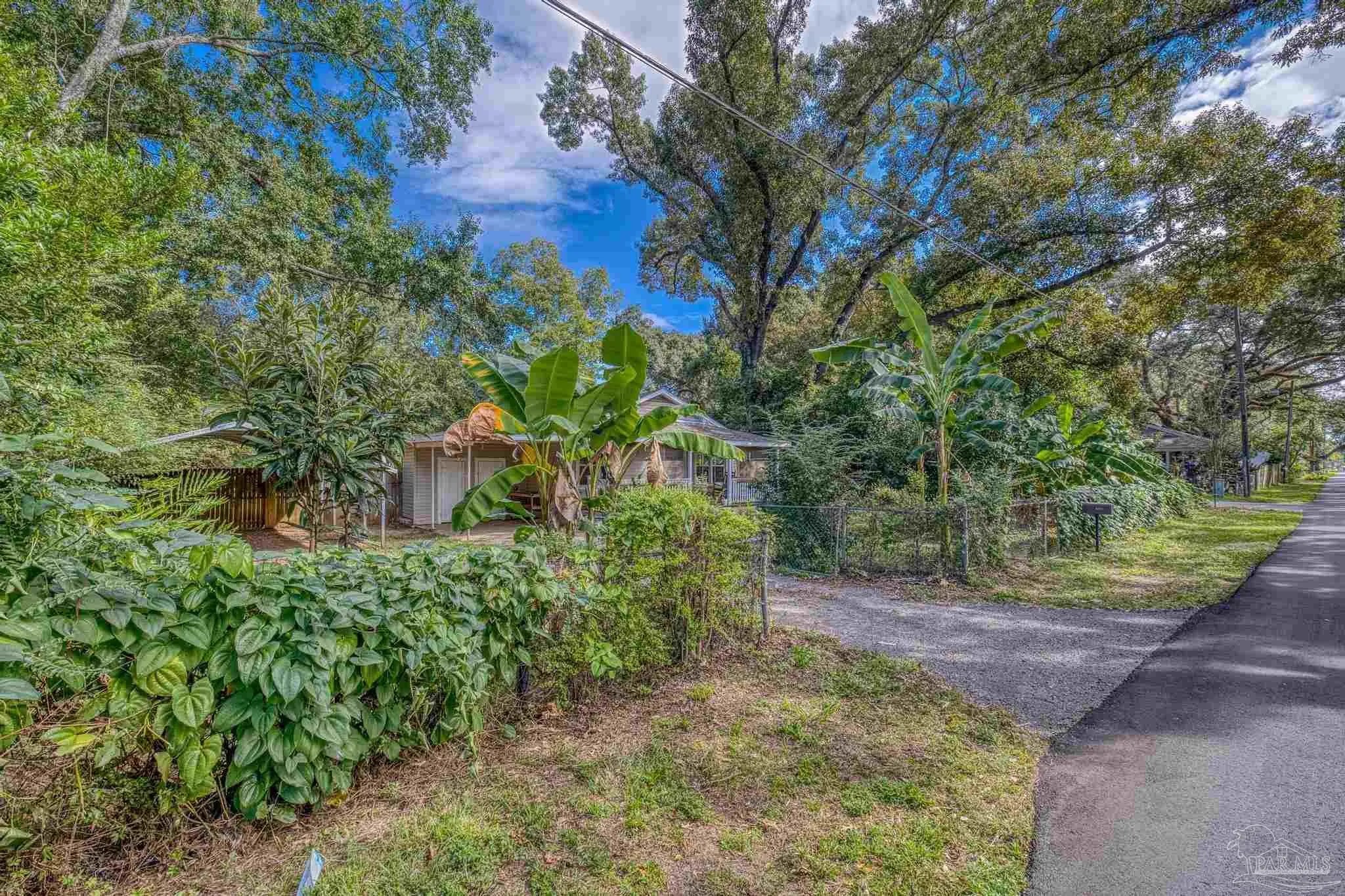 Photo of Listing #672261