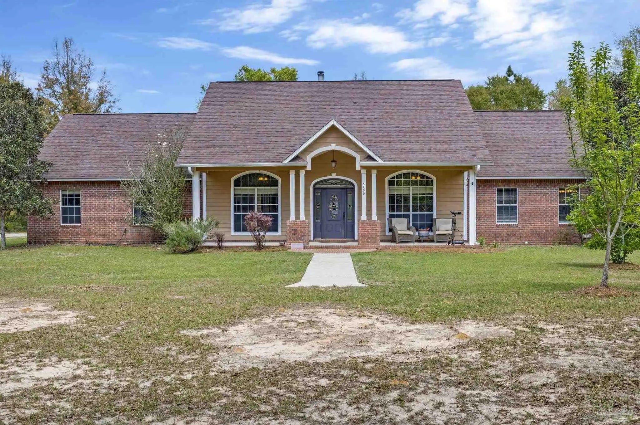 Photo of Listing #679811