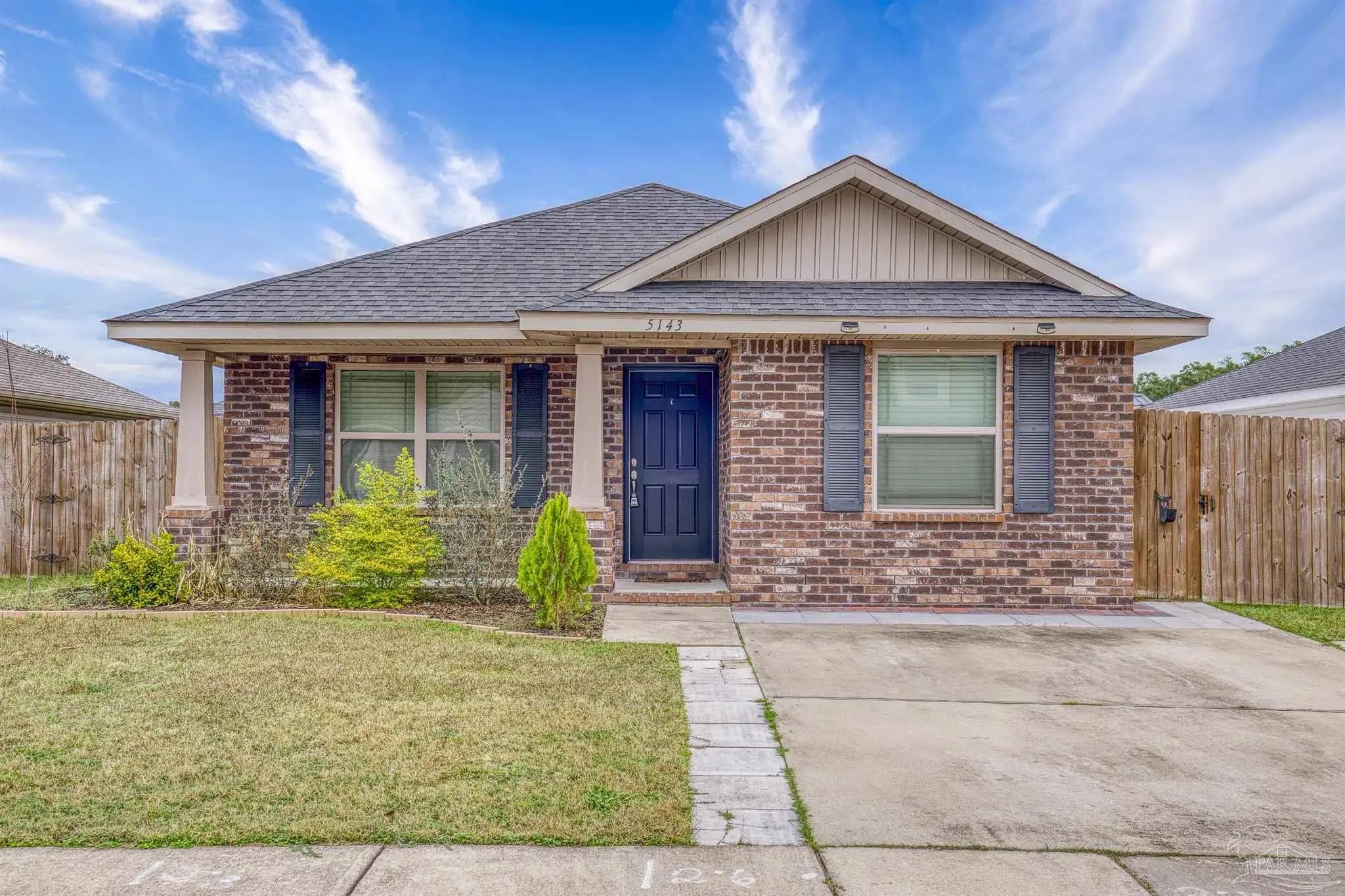 Photo of Listing #675363