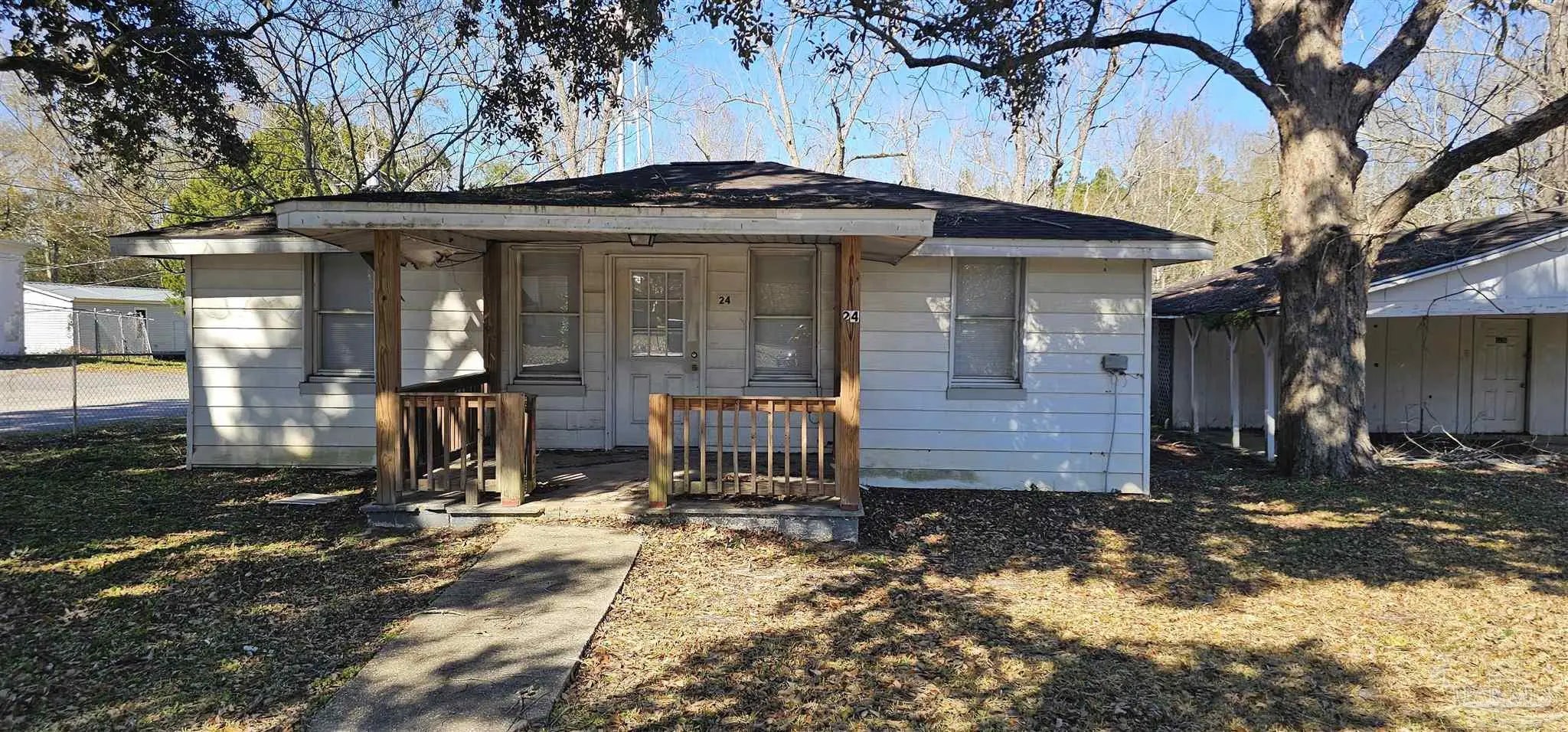 Photo of Listing #677323