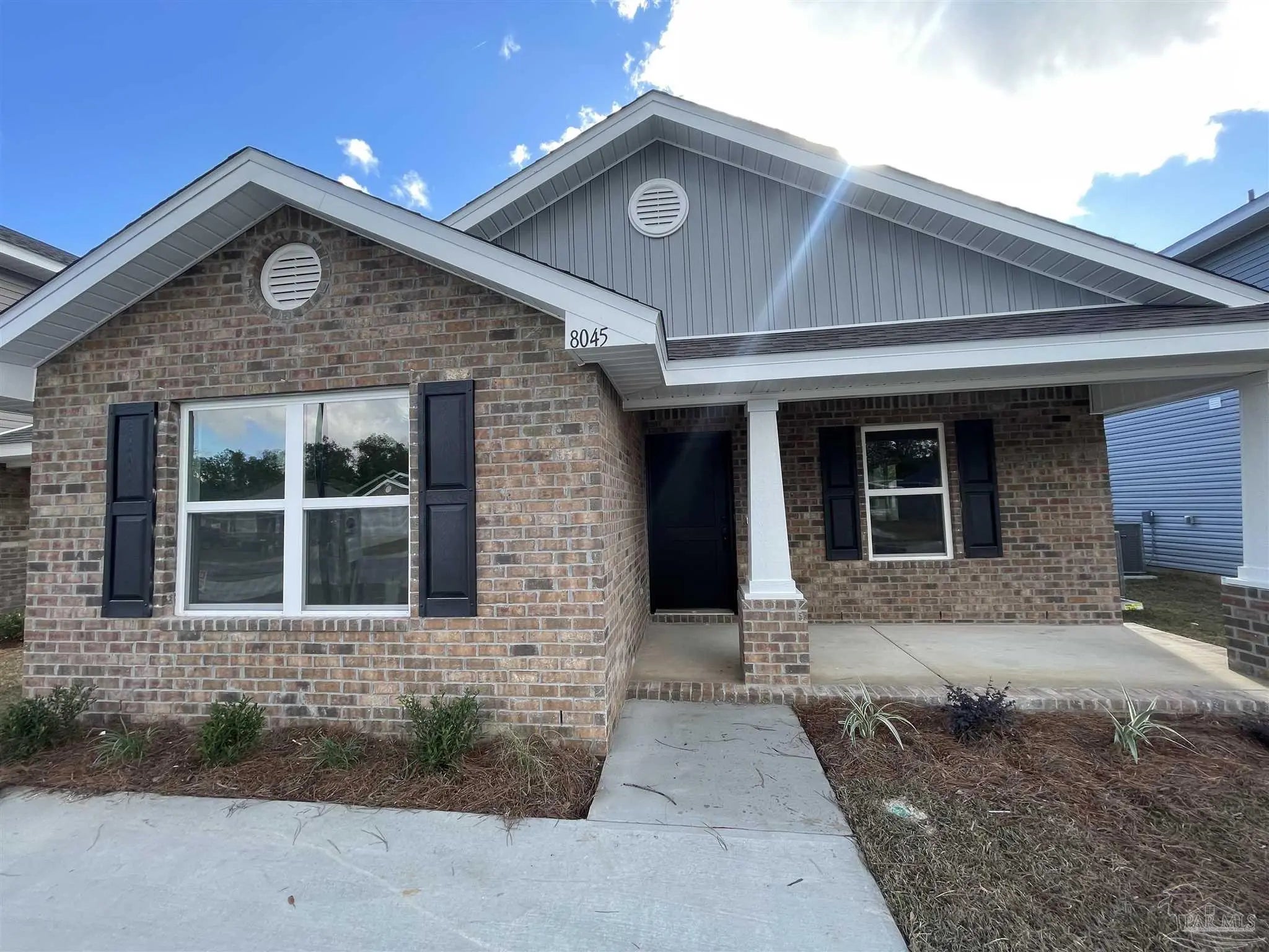 Photo of Listing #667182