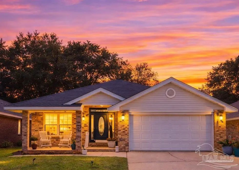 Photo of Listing #678527