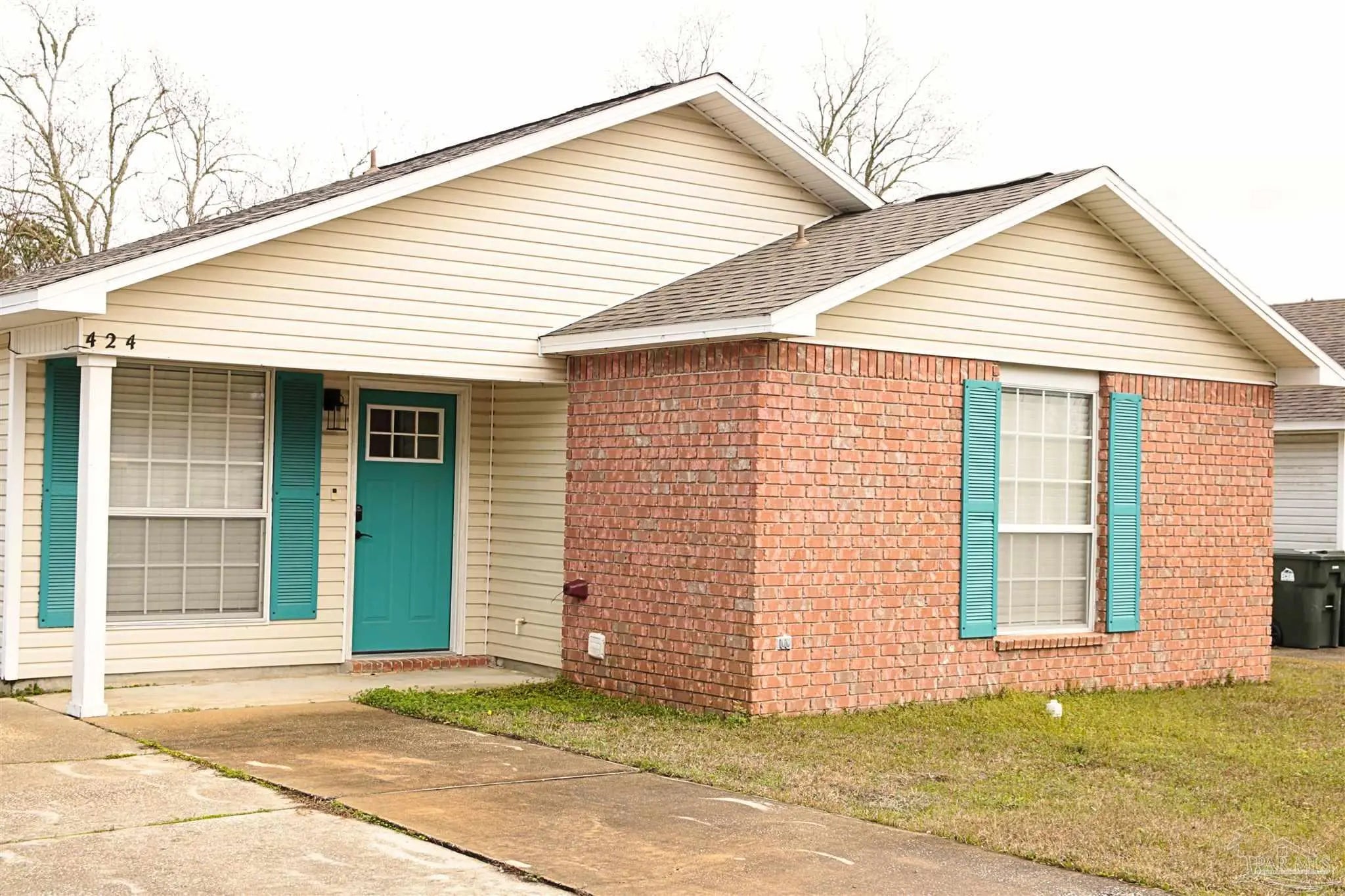 Photo of Listing #679257