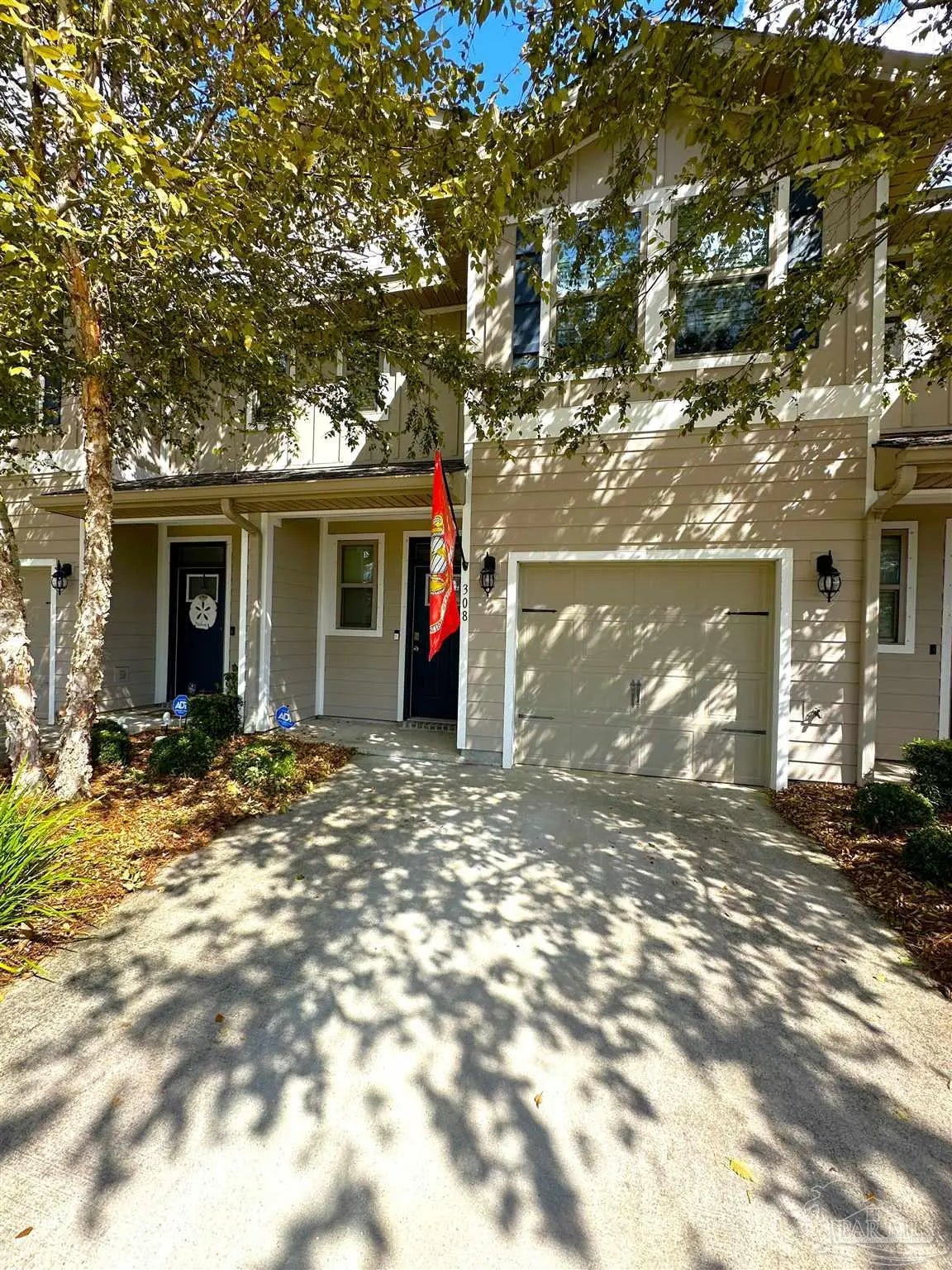 Photo of Listing #671677