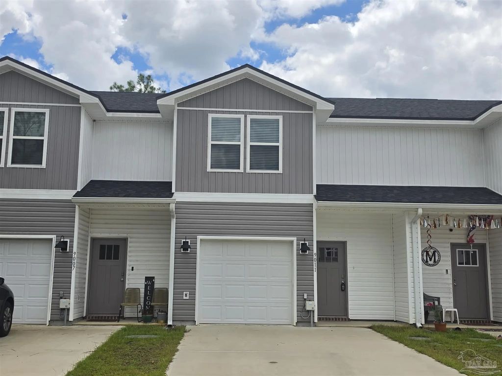 9011 Golden Eye Dr, Pensacola
