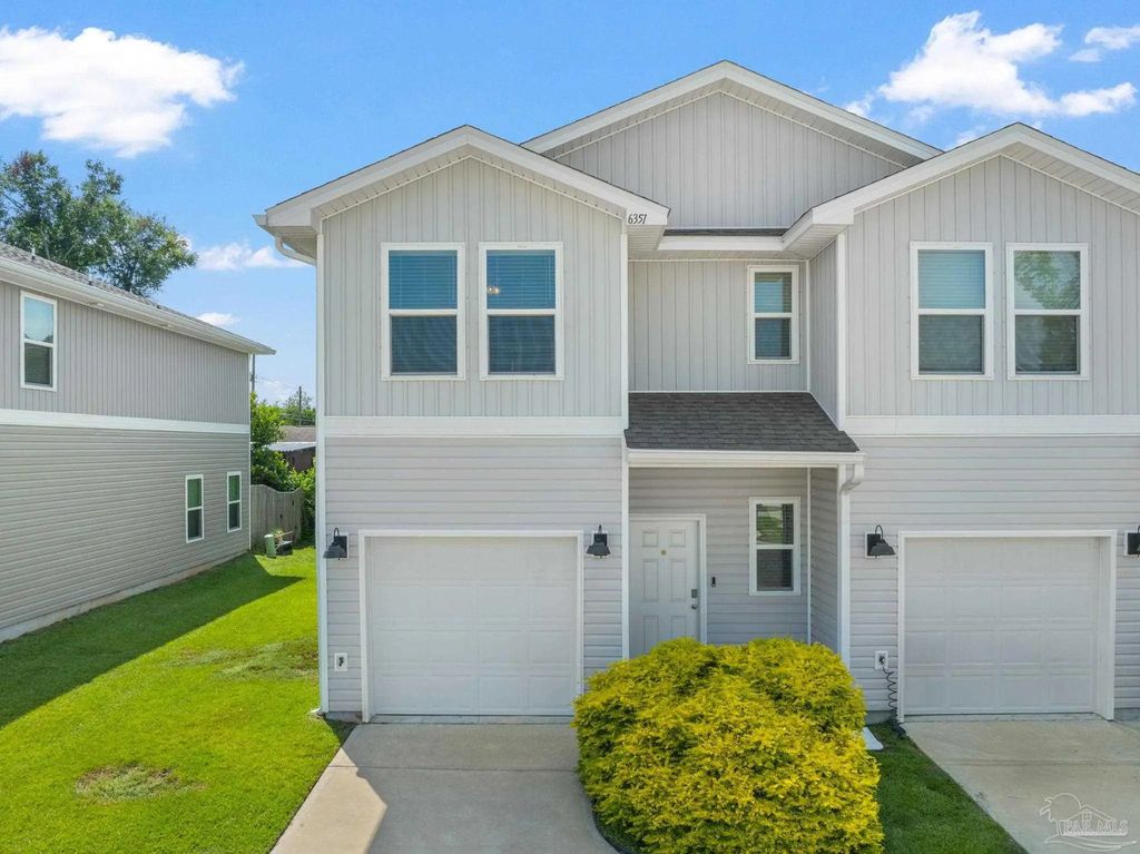 6351 Grove Park Dr, Pensacola