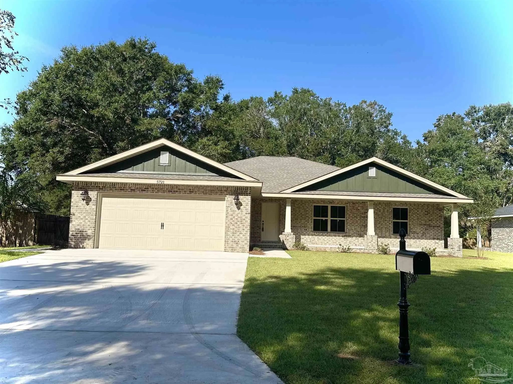 Photo of Listing #683816
