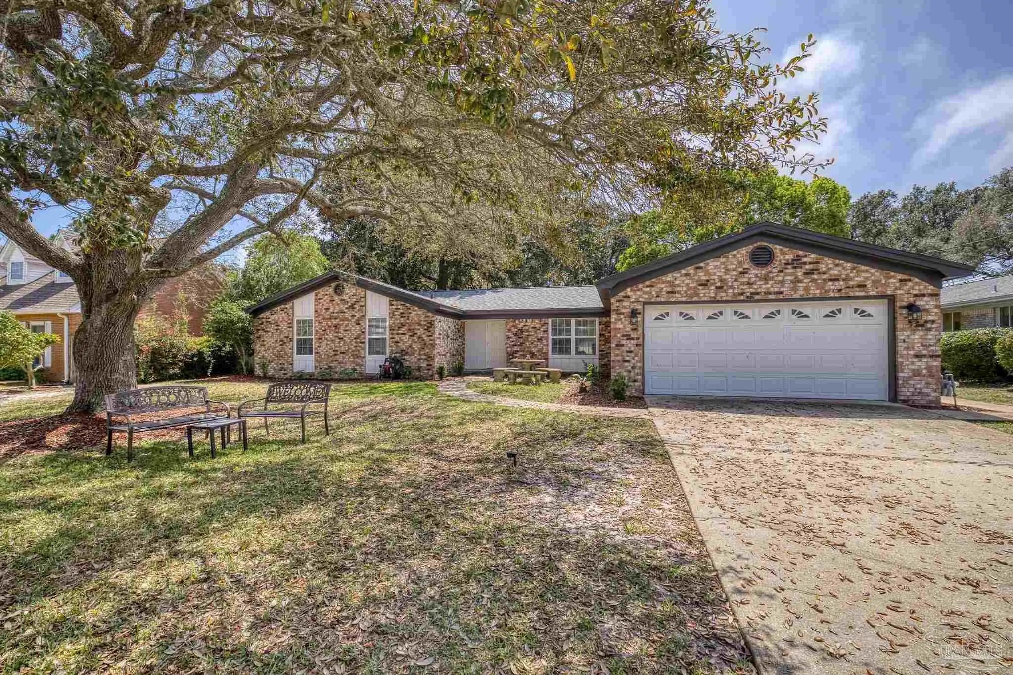 Photo of Listing #680414