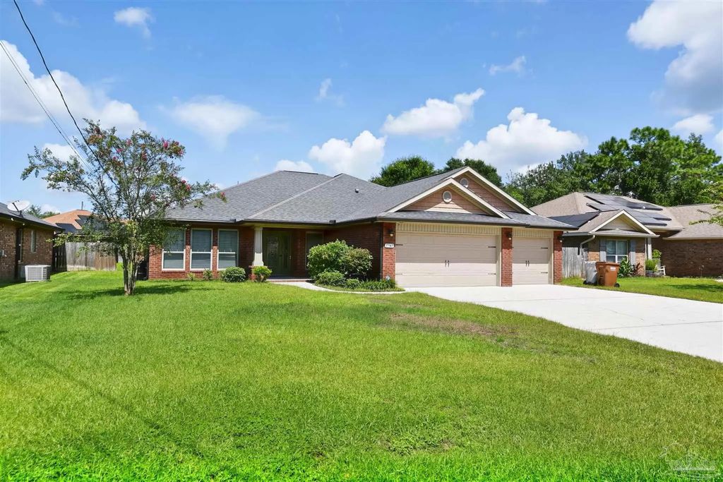 8342 Randall Dr, Navarre
