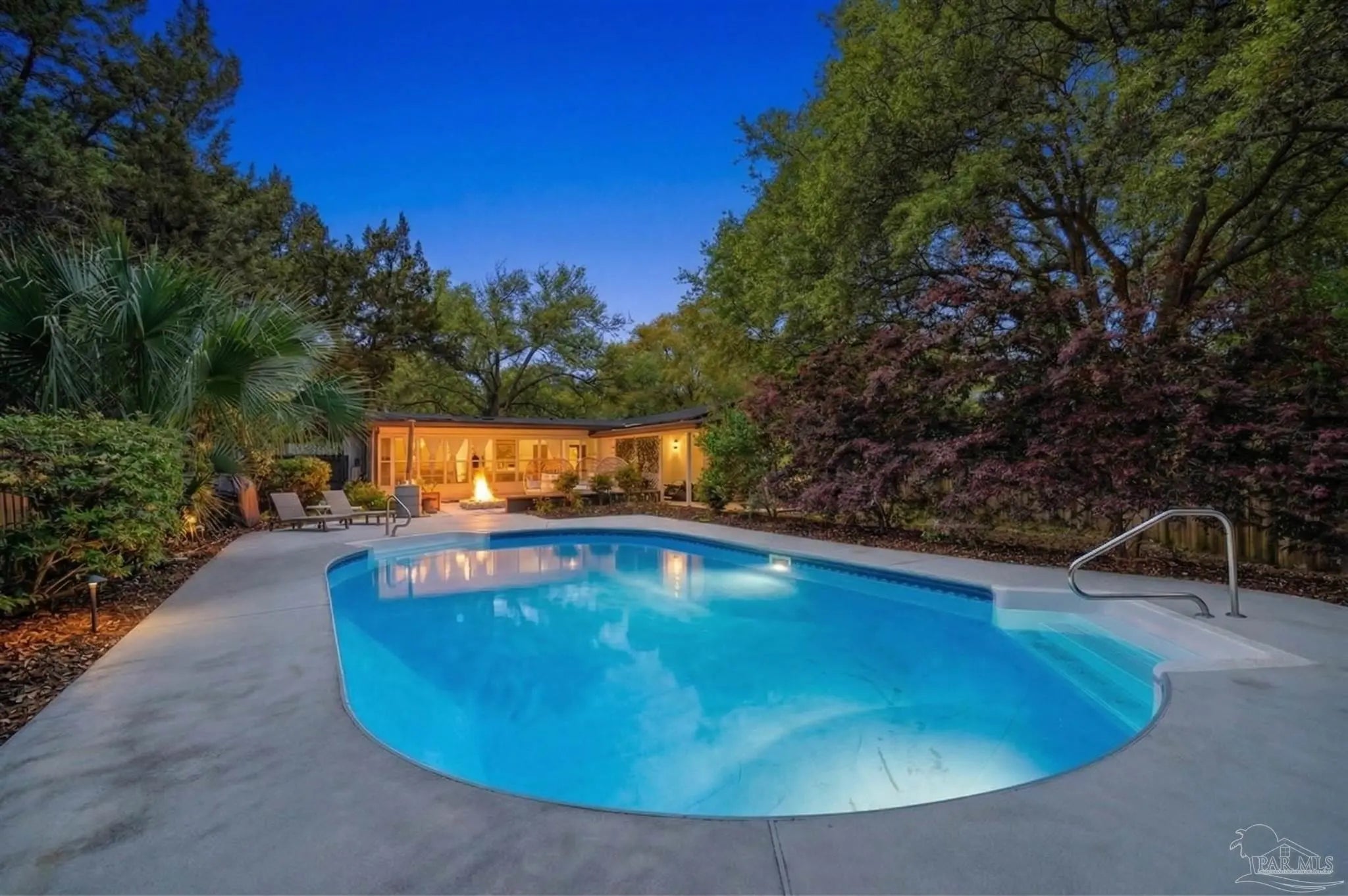 Photo of Listing #679760