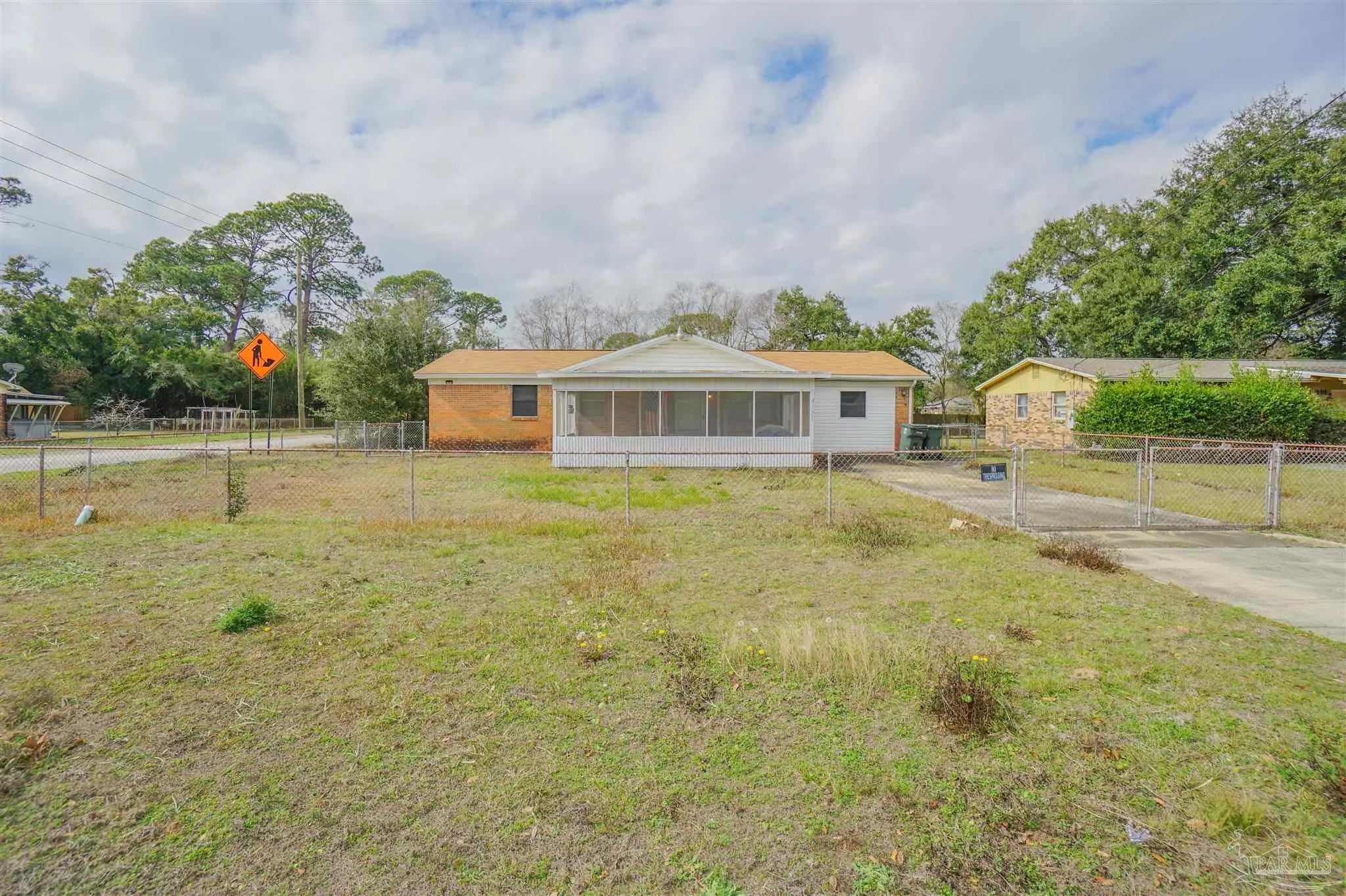 Photo of Listing #676592