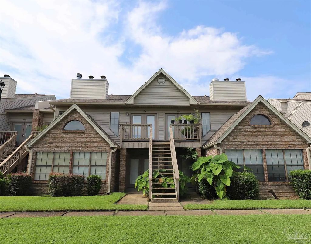 7150 Plantation Rd #226, Pensacola