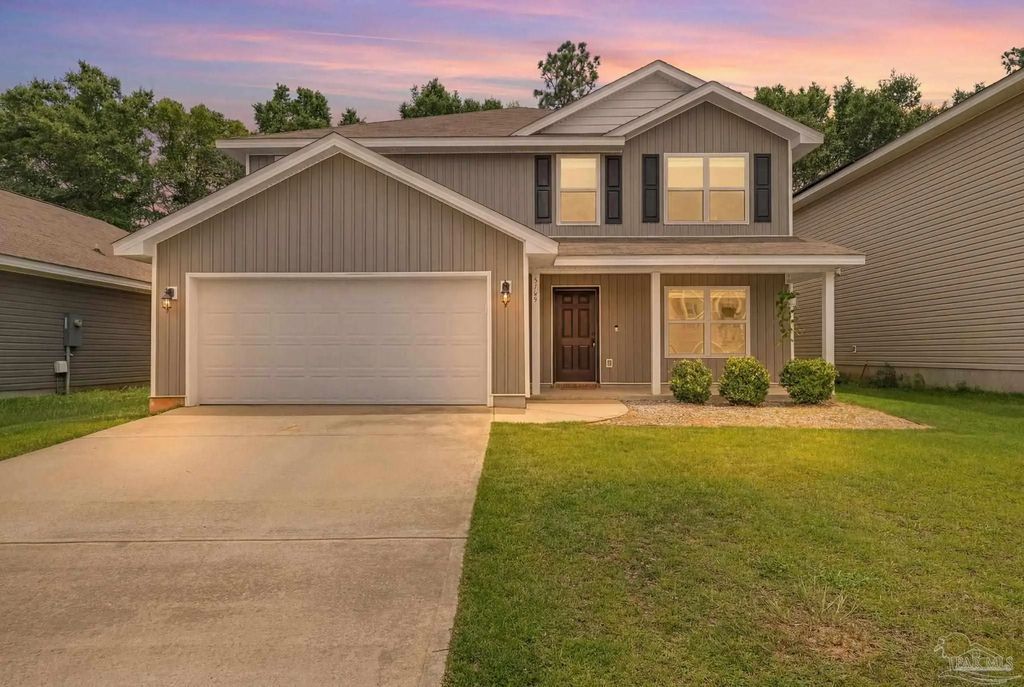 5765 Blackhorse Cir, Pensacola