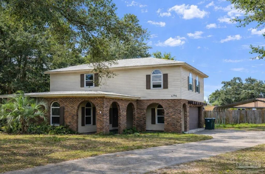 6096 Schofield Dr, Pensacola