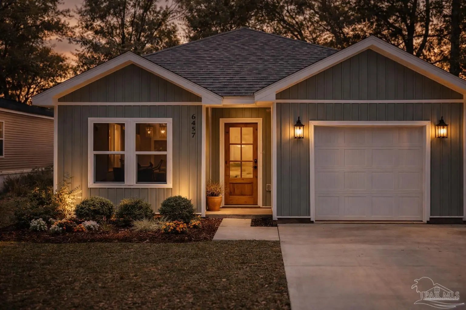 Photo of Listing #670111